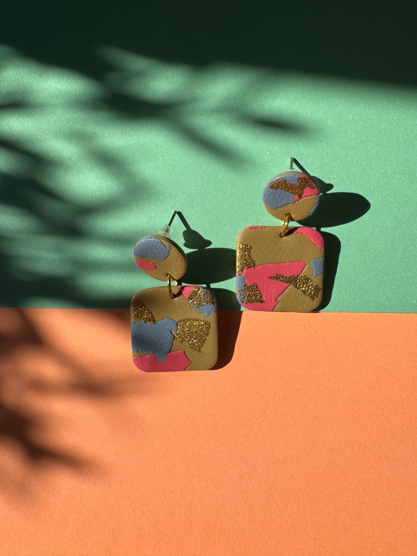 Luminous Drift Polymer Clay Earrings – Beige with Gray-Blue, Pink & Gold Sparkle