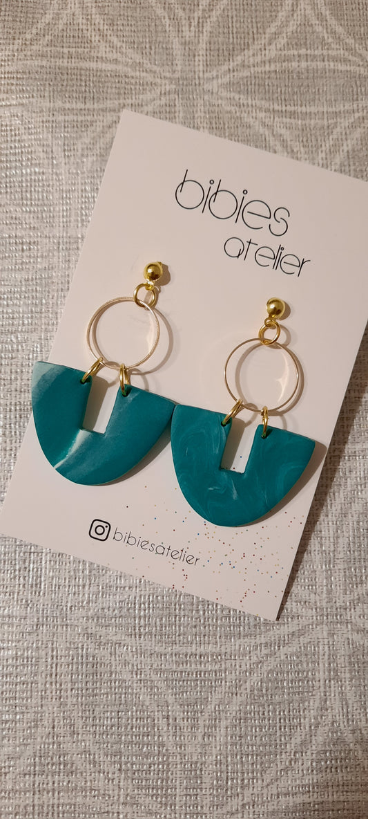 Verdant Arc Polymer Clay Earrings – Green U-Shape with Gold-toned Circle Dangles