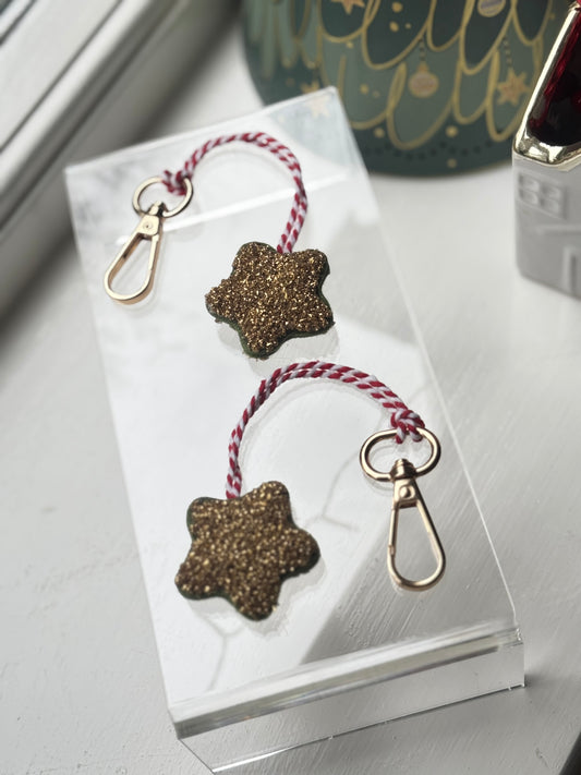 Gold Star Punch Needle Keychain – Bright, Sparkly & Full of Joy