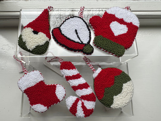 Handmade Christmas Ornaments – Classic, Cozy & Full of Holiday Style