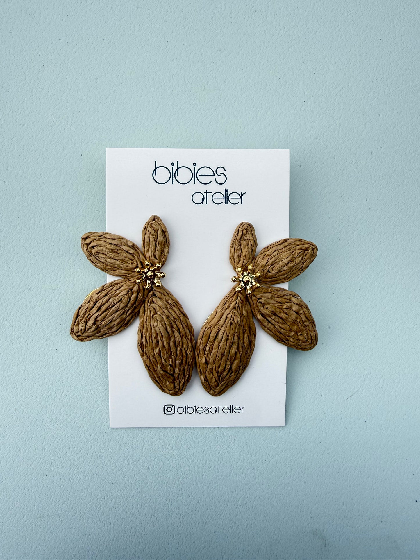 Raffia Fan Earrings, Woven Straw Leaf Statement Earrings, Handmade Neutral Boho Floral Dangles, Elegant Summer Fringe Jewelry