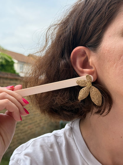 Raffia Fan Earrings, Woven Straw Leaf Statement Earrings, Handmade Neutral Boho Floral Dangles, Elegant Summer Fringe Jewelry