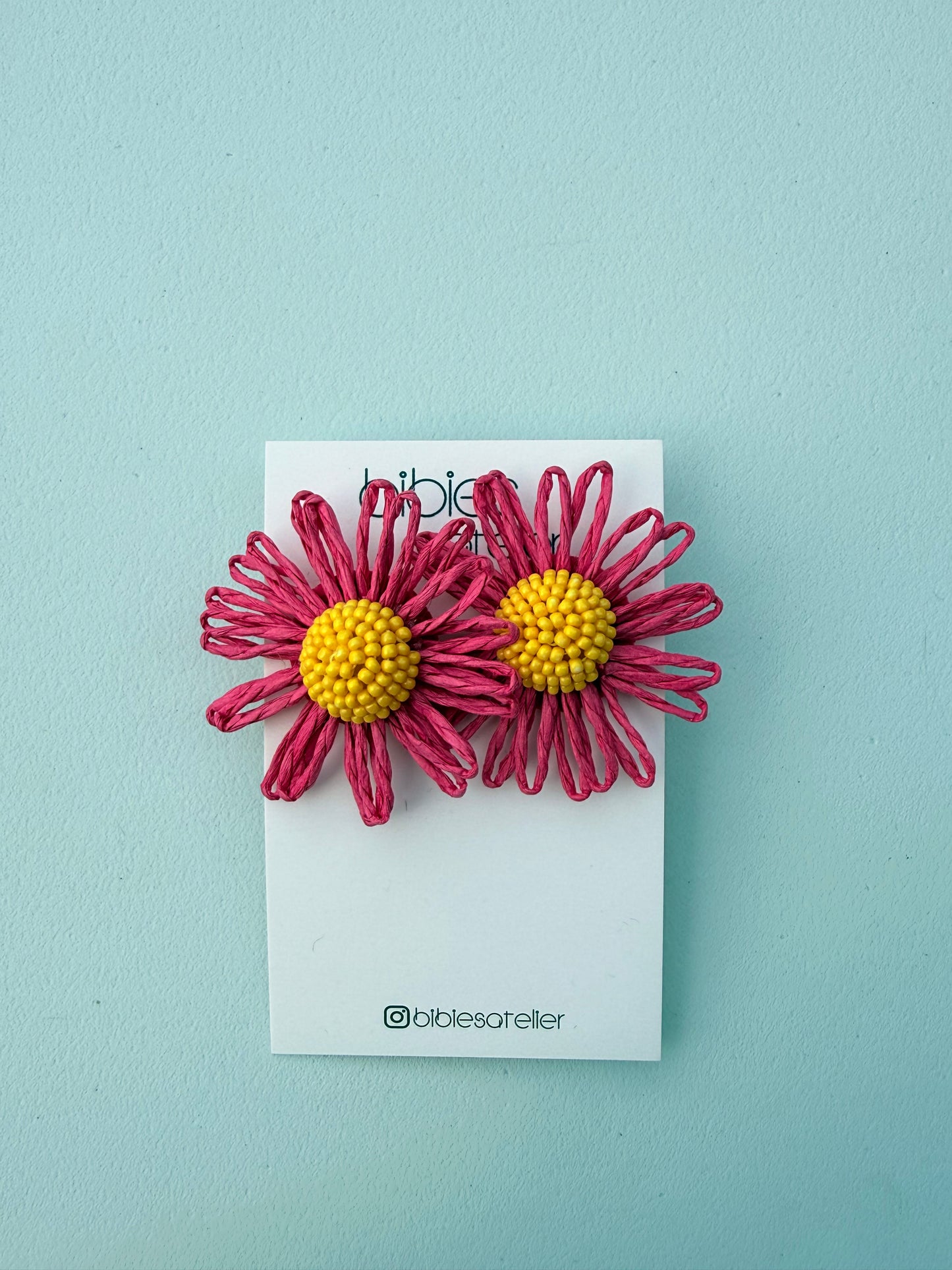 Handmade Raffia Daisy Earrings, Woven Straw Floral Dangles, Beaded Summer Statement Jewelry