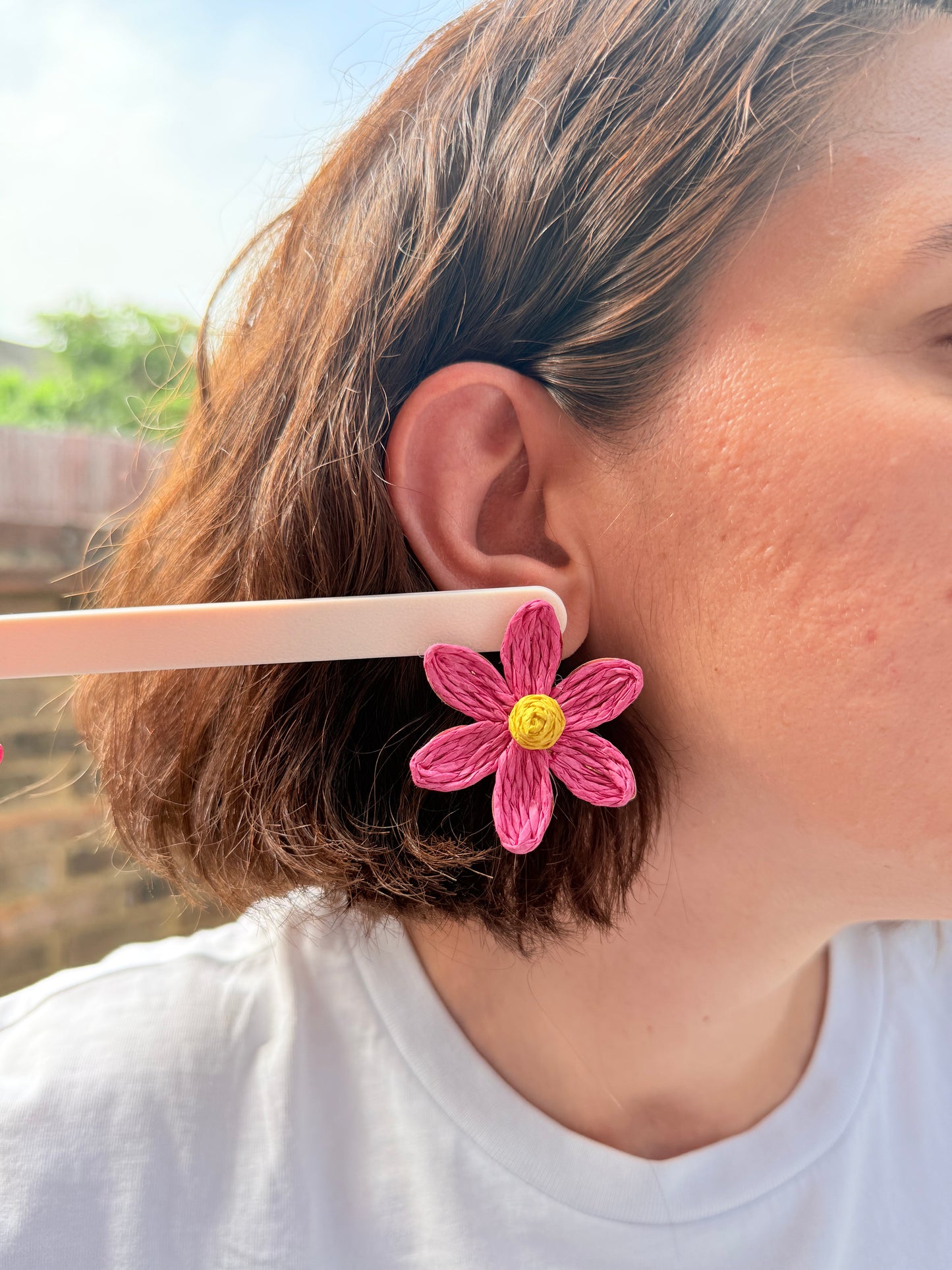 Raffia Flower Stud Earrings, Large Straw Floral Post Earrings, Handmade Statement Flower Studs, Colorful Summer Woven Jewelry